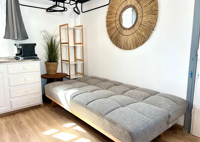 Aeolian Blu 11 Apartment