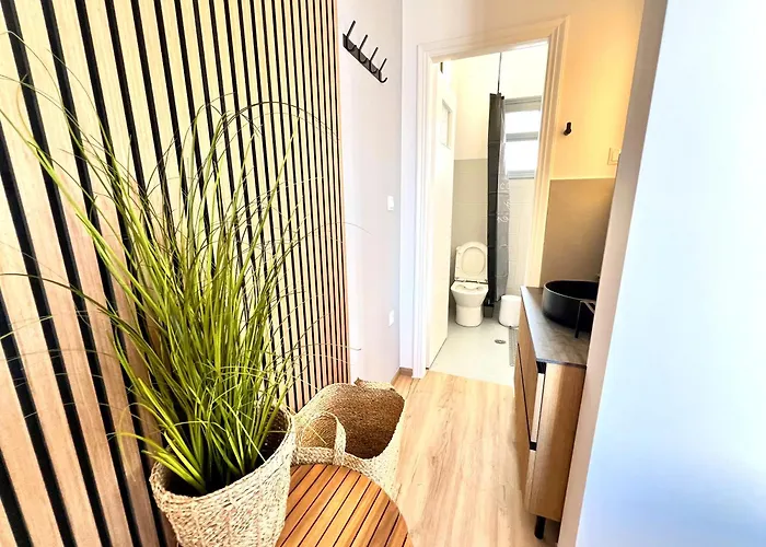 Apartment Aeolian Blu 11 *