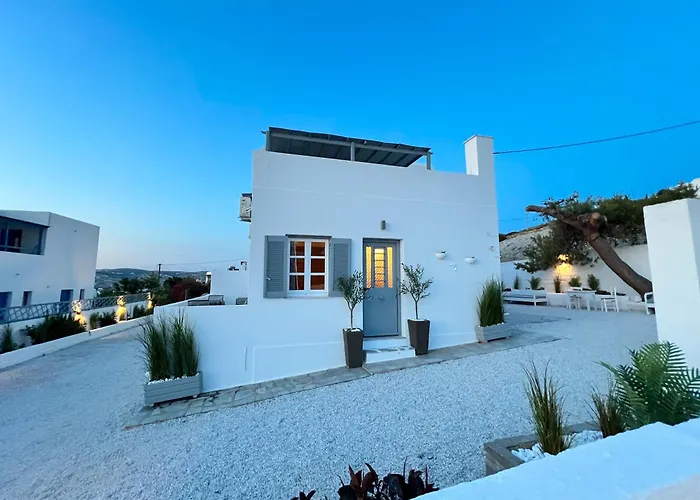 Aeolian Blu 11 * Parikia (Paros)