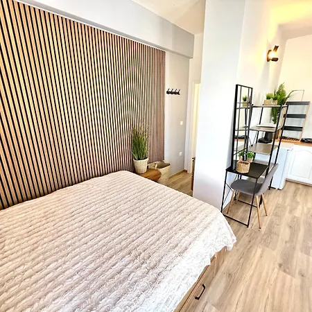 Apartment Aeolian Blu 11 *