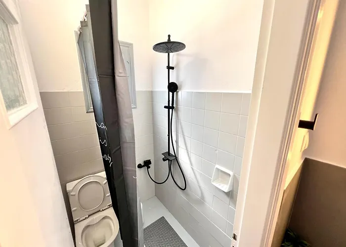 Aeolian Blu 11 Apartment