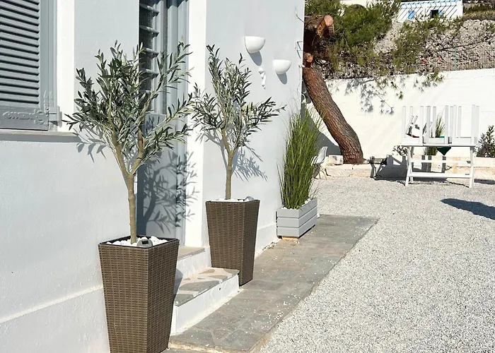 Aeolian Blu 11 Parikia (Paros)